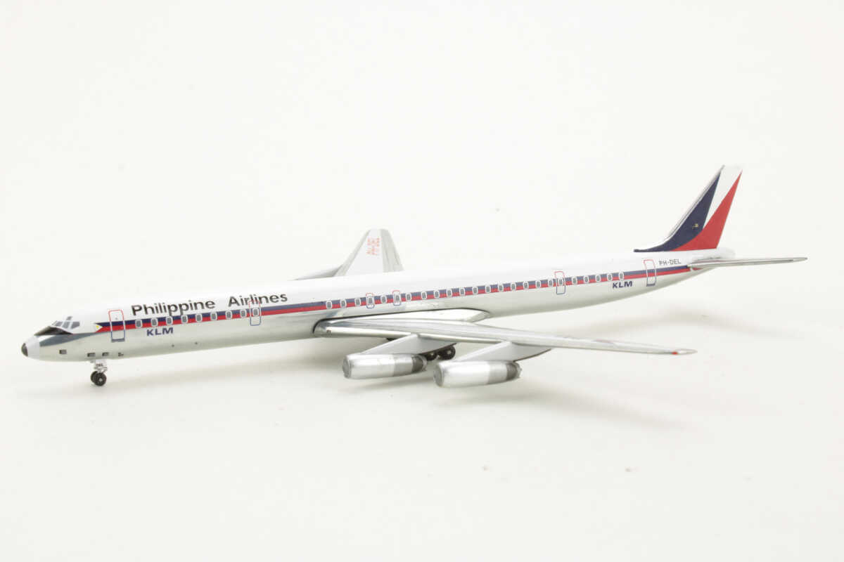 Douglas DC-8-63 Philippine Airlines PH-DEL Aeroclassics 1:400 - Image 3