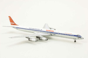 Alternative view of Douglas DC-8-63 Viasa Venezuela YV-125C Aeroclassics 1:400