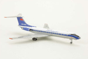 Alternative view of Tupolev TU-154A Aeroflot CCCP-65655 Panda Models 202006 1:400