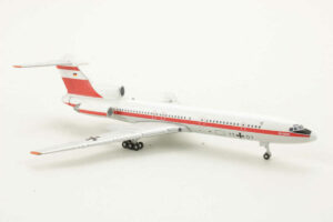 Alternative view of Tupolev TU-154M Luftwaffe German Air Force 11+01 Aeroclassics AC18054C 1:400