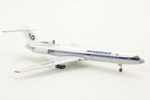Alternative view of Tupolev TU-154M Mavial Magadan Airlines RA-85667 Aeroclassics ACMVL060 1:400