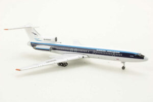 Alternative view of Tupolev TU-154M Baikal Airlines RA-85690 Aeroclassics ACRA85690 1:400