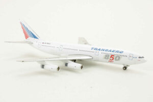 Alternative view of Ilyushin IL-86 Transaero Airlines RA-86123 JC Wings JC4141 1:400