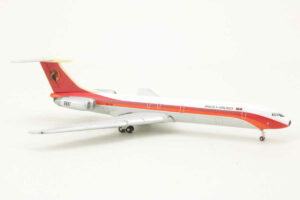 Alternative view of Ilyushin IL-62 TAAG Angola Airlines D2-TIF Herpa 515054 1:500