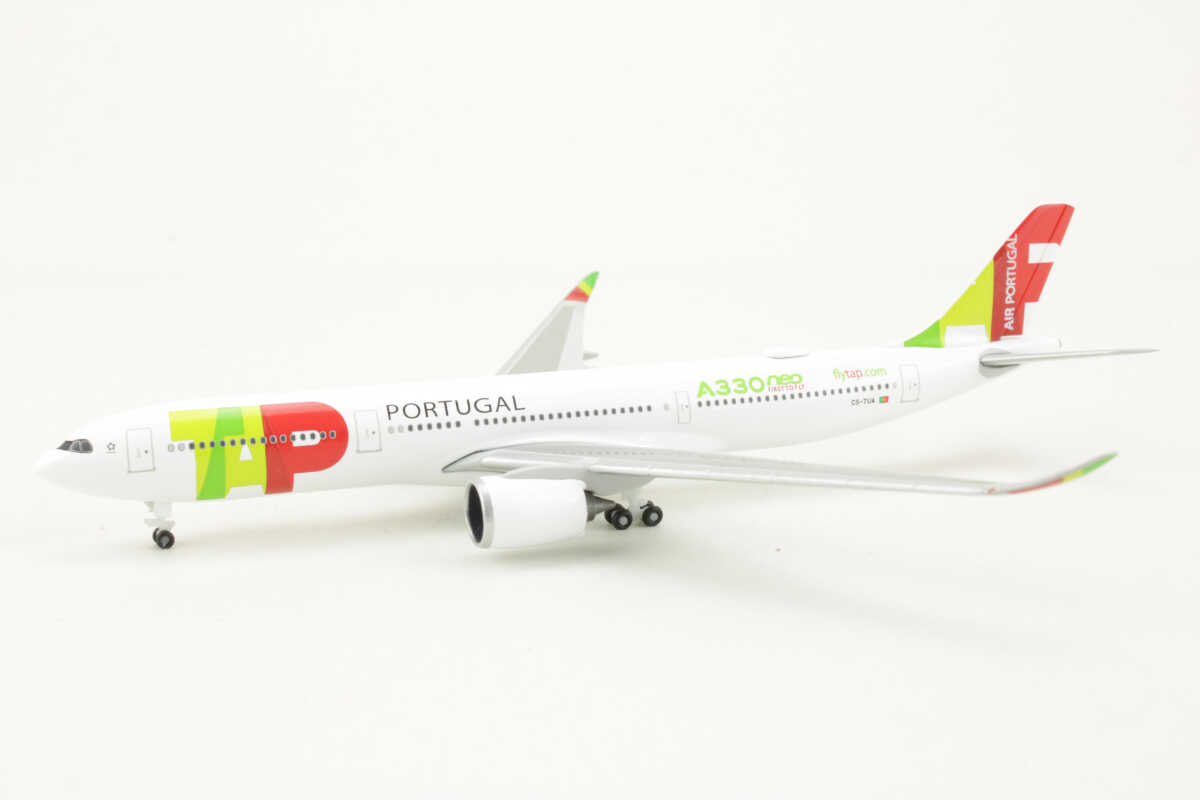 Airbus A330-900neo TAP Air Portugal CS-TUA Herpa 532860 1:500 – Bild 3