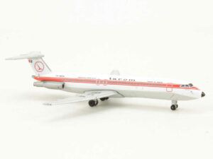 Alternative view of ROMBAC 1-11-500 Tarom YR-BRA Herpa 534741 1:500