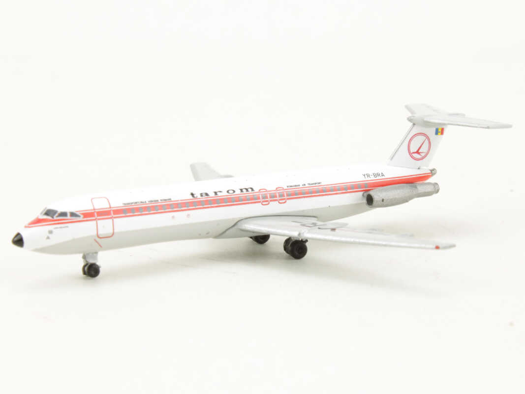 ROMBAC 1-11-500 Tarom YR-BRA Herpa 534741 1:500 – Bild 3