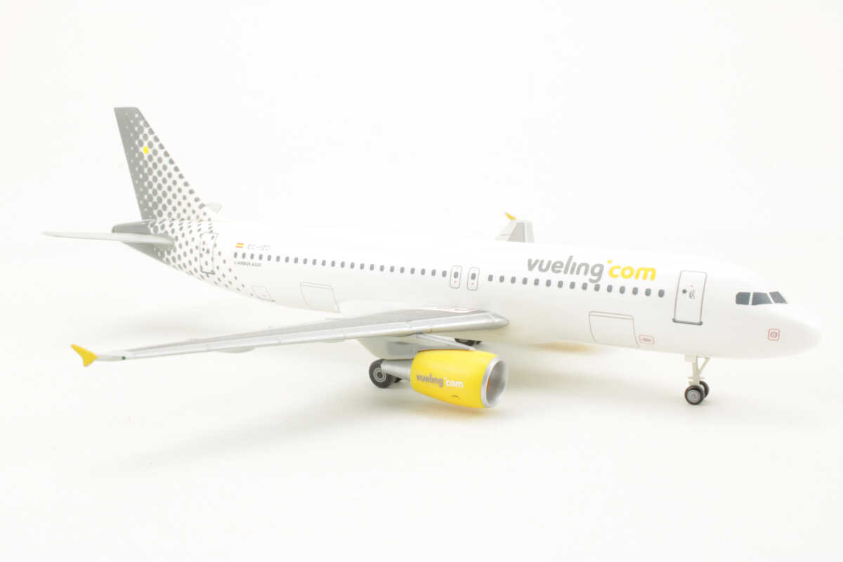 Airbus A320 Vueling EC-IZD Herpa 550918 1:200 - Image 2
