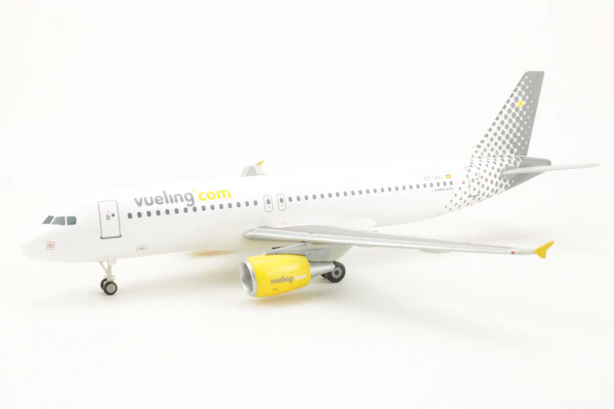 Airbus A320 Vueling EC-IZD Herpa 550918 1:200 - Image 3