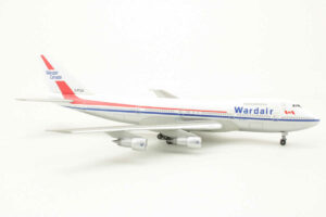 Alternative view of Boeing 747-124 Wardair Canada C-FFUN Dragon Wings 55144 1:400