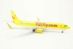 Alternative view of Boeing 737-800 TUIfly.com D-AHFI Herpa 552004 1:200