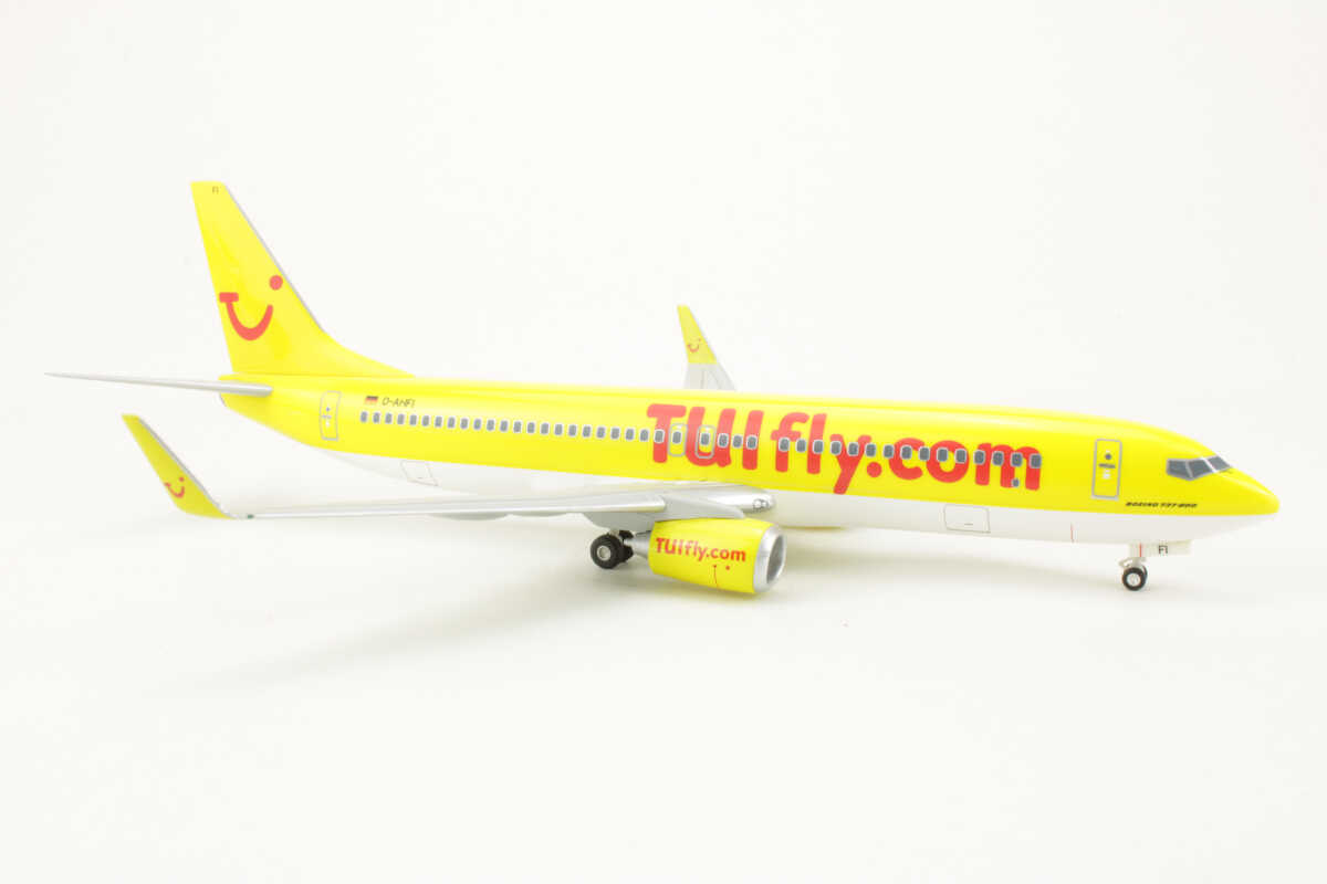 Boeing 737-800 TUIfly.com D-AHFI Herpa 552004 1:200 – Bild 2