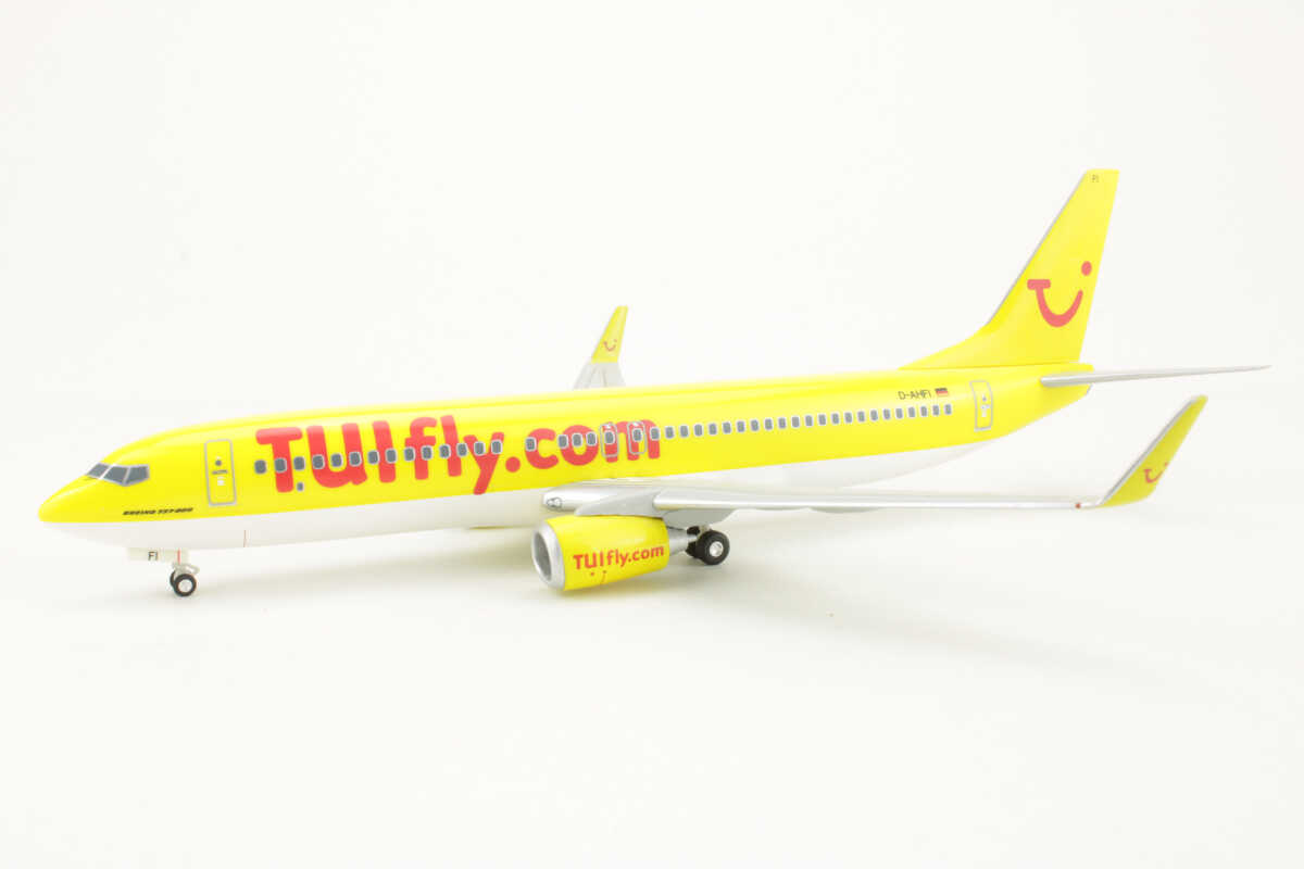 Boeing 737-800 TUIfly.com D-AHFI Herpa 552004 1:200 – Bild 3