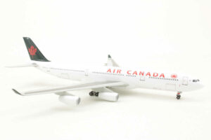 Alternative view of Airbus A340-300 Air Canada G-FYLG Dragon Wings 55492 1:400