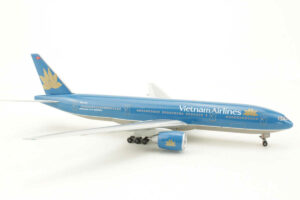 Alternative view of Boeing 777-200 Vietnam Airlines VN-A141 "Exclusive for Airshop Taiwan" Dragon Wings 55631 1:400