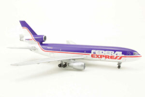 Alternative view of Douglas DC-10-30 FedEx Federal Express N322FE Dragon Wings 55728 1:400