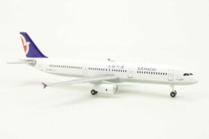 Alternative view of Set 2pcs Airbus A320-200 CS-MAE / Airbus A321 CS-MAG Air Macau Dragon Wings Skyclub 98-003 1:400