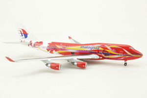 Alternative view of Boeing 747-400 Malaysia Airlines "Hibiscus" 9M-MPD 5Stars FSMA142 1:500