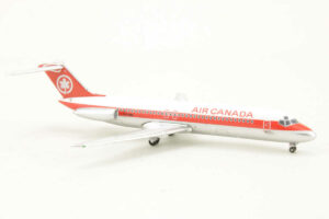 Alternative view of Douglas DC-9-30 Air Canada G-FTMK Aeroclassics 1:400