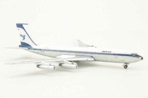 Alternative view of Set 2pcs Boeing 747-200M EP-IAG / Boeing 707-320B EP-IRJ Iran Air Aeroclassics 1:400