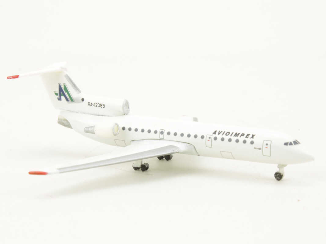 Yakovlev Yak-42D Avioimpex RA-42389 Seagull S009 1:500 – Bild 2