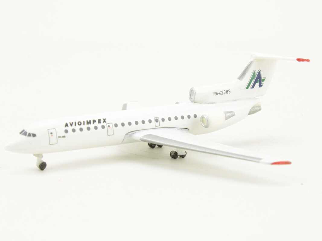 Yakovlev Yak-42D Avioimpex RA-42389 Seagull S009 1:500 – Bild 3
