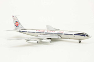 Alternative view of Boeing 707-320C Flying Tigers N322F Aeroclassics AC18119 1:400