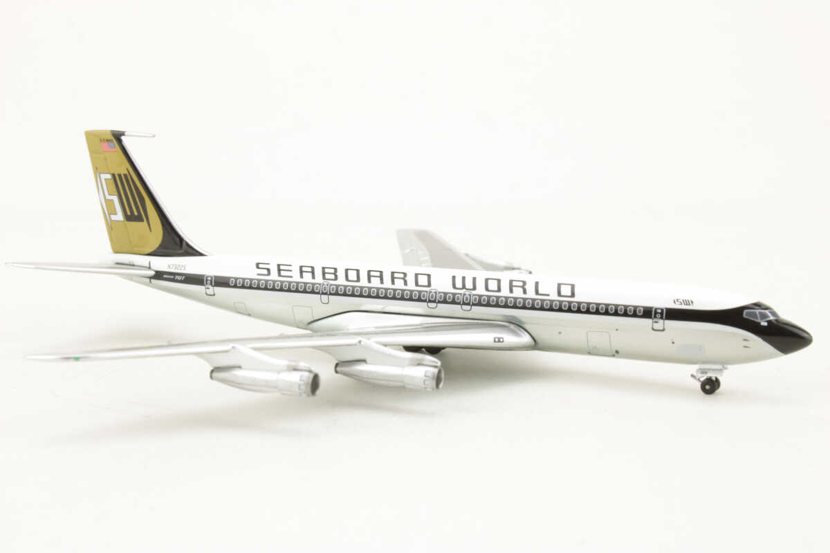 Boeing 707-320C Seaboard World Airlines N7322S Aeroclassics ACN7322S 1:400 – Bild 2