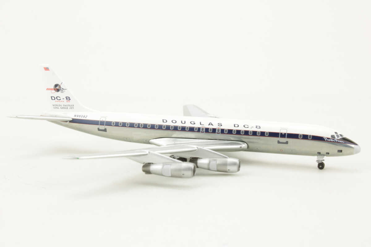 Douglas DC-8-50 Douglas House Colors N9608Z Aeroclassics ACPPA0808 1:400 – Bild 2