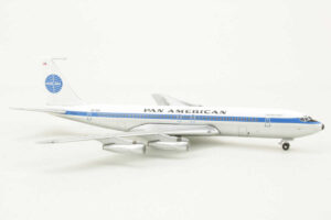 Alternative view of Boeing 707-320C Pan Am N473PA Aeroclassics PAAMC009 1:400