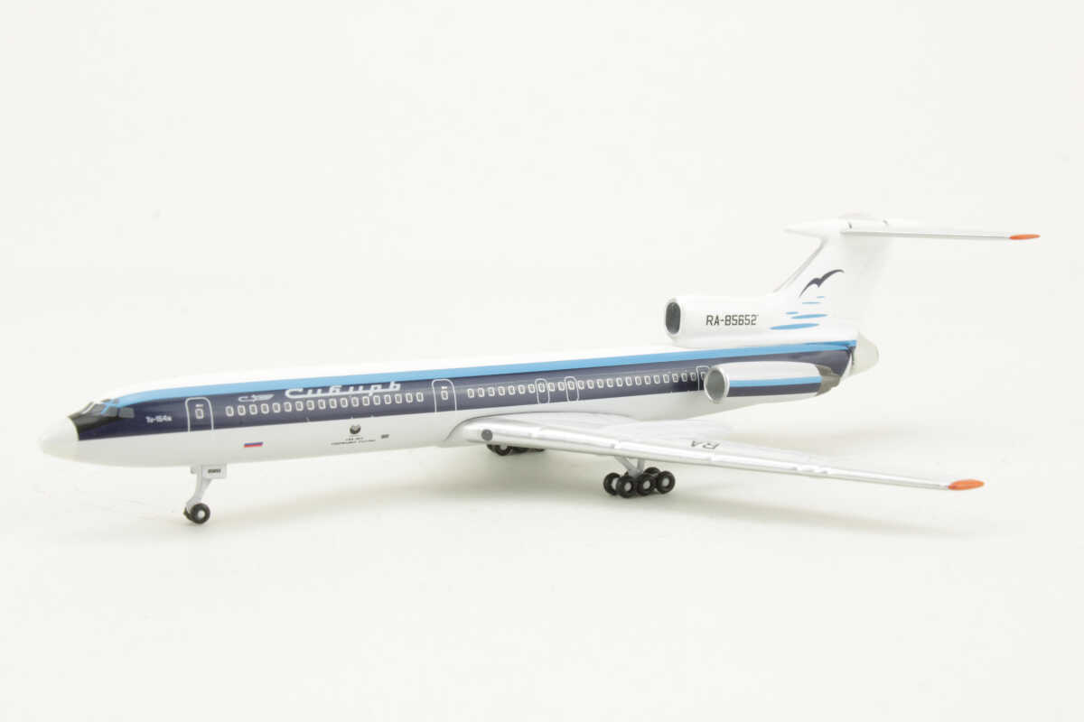 Tupolev TU-154M Sibr Airlines "Hybrid Baikal" RA-85652 Aeroclassics 1:400 – Bild 3