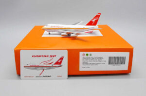 Boeing 747SP Qantas Australia VH-EAA JC Wings EW474S005 1:400