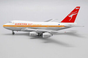 Boeing 747SP Qantas Australia VH-EAA JC Wings EW474S005 1:400 – Bild 5