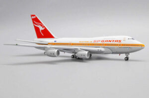 Boeing 747SP Qantas Australia VH-EAA JC Wings EW474S005 1:400 – Bild 11