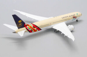 Boeing 787-9 Saudia HZ-ARF JC Wings "Flaps down" LH4192A 1:400 – Bild 6