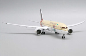 Boeing 787-9 Saudia HZ-ARF JC Wings "Flaps down" LH4192A 1:400 – Bild 8