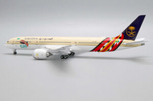 Boeing 787-9 Saudia HZ-ARF JC Wings "Flaps down" LH4192A 1:400 – Bild 11