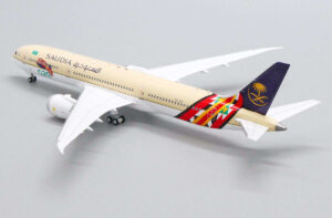 Boeing 787-9 Saudia HZ-ARF JC Wings LH4192 1:400 – Bild 6