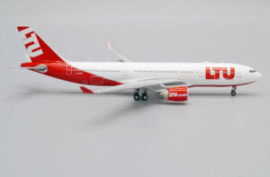 Airbus A330-200 LTU International Airways D-ALPD JC Wings LH4207 1:400 – Bild 12