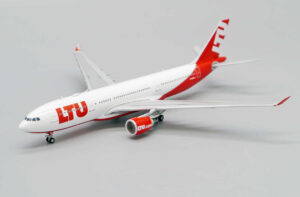 Airbus A330-200 LTU International Airways D-ALPD JC Wings LH4207 1:400 – Bild 3