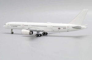 Boeing C-32B US Air Force 96143 JC Wings LH4253 1:400 – Bild 10