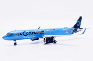 Alternative view of Airbus A321 La Compagnie F-HNCO JC Wings XX40319 1:400