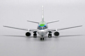 Boeing 737-500 Aer Lingus EI-CDE JC Wings XX4883 1:400 – Bild 12