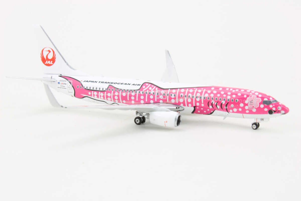 Boeing 737-800 JTA Japan Transocean Air JA06RK Phoenix 04173 1:400 - Image 2