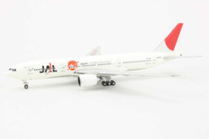 Boeing 777-200ER JAL Japan Air Lines JA702J Phoenix 10520 1:400 - Image 3
