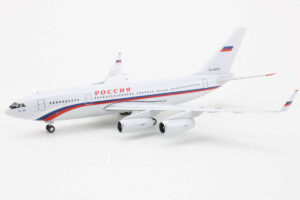Ilyushin IL-96-300 Rossiya - Special Flight Detachment RA-96019 Phoenix 10631 1:400 - Image 3