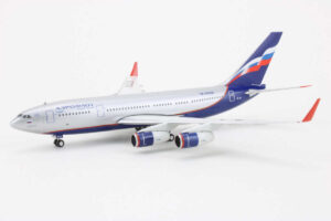 Ilyushin IL-96-300 Aeroflot RA-96008 Phoenix 10635 1:400 - Image 3