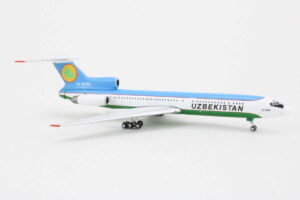 Alternative view of Tupolev TU-154M Uzbekistan Airways UK-85764 Phoenix 10830 1:400
