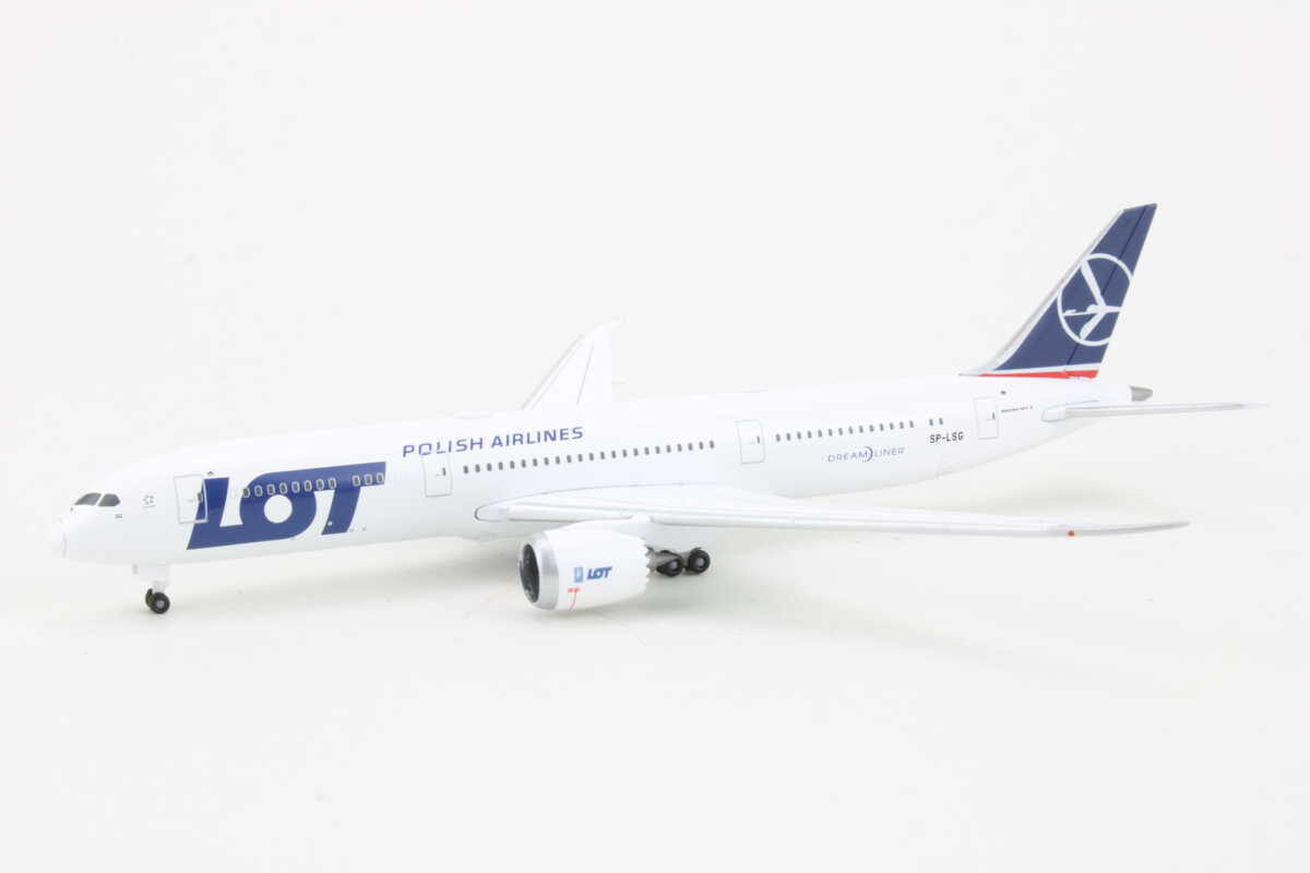 Boeing 787-9 LOT Polish Airlines SP-LSG Herpa 536646 1:500 - Image 3