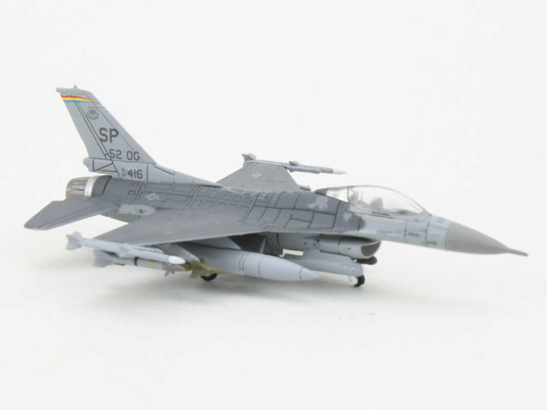 Lockheed Martin F-16C, 52nd Fighter Wing, Spangdahlem Air Base, Germany Herpa 552356 1:200 – Bild 2